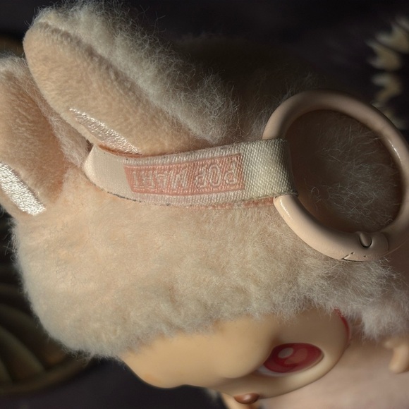 Labubu Have a Seat- Dada - Picture 7 of 7